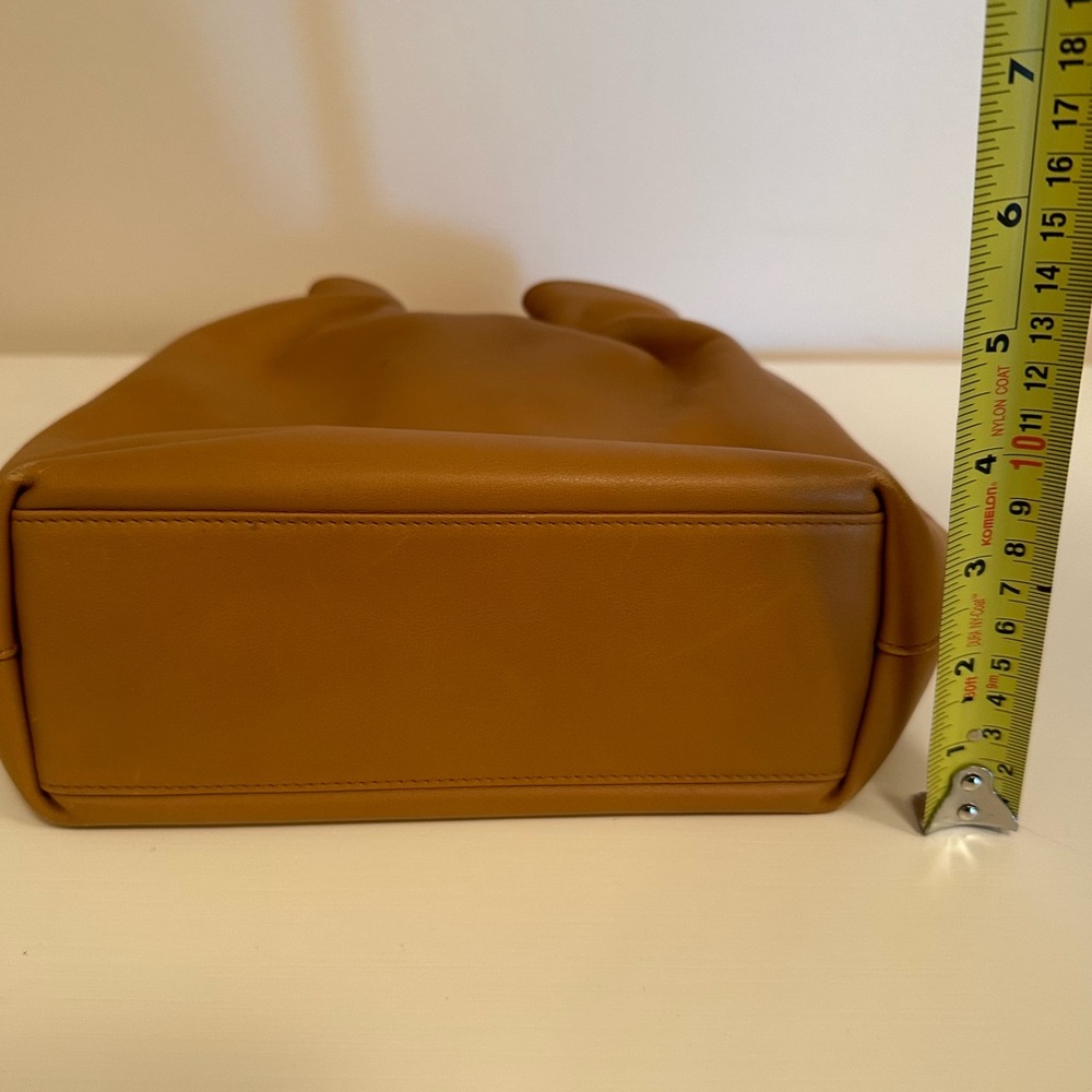 SALE! Dior Leather Bag with Beaded Handle. GREAT condition. RARE, AUTHENTIC. - Picture 15 of 16